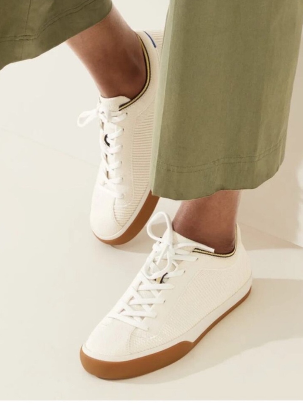 Rothy’s The Lace Up Sneaker Blonde Knit Gum Sole Washable Shoes W7
